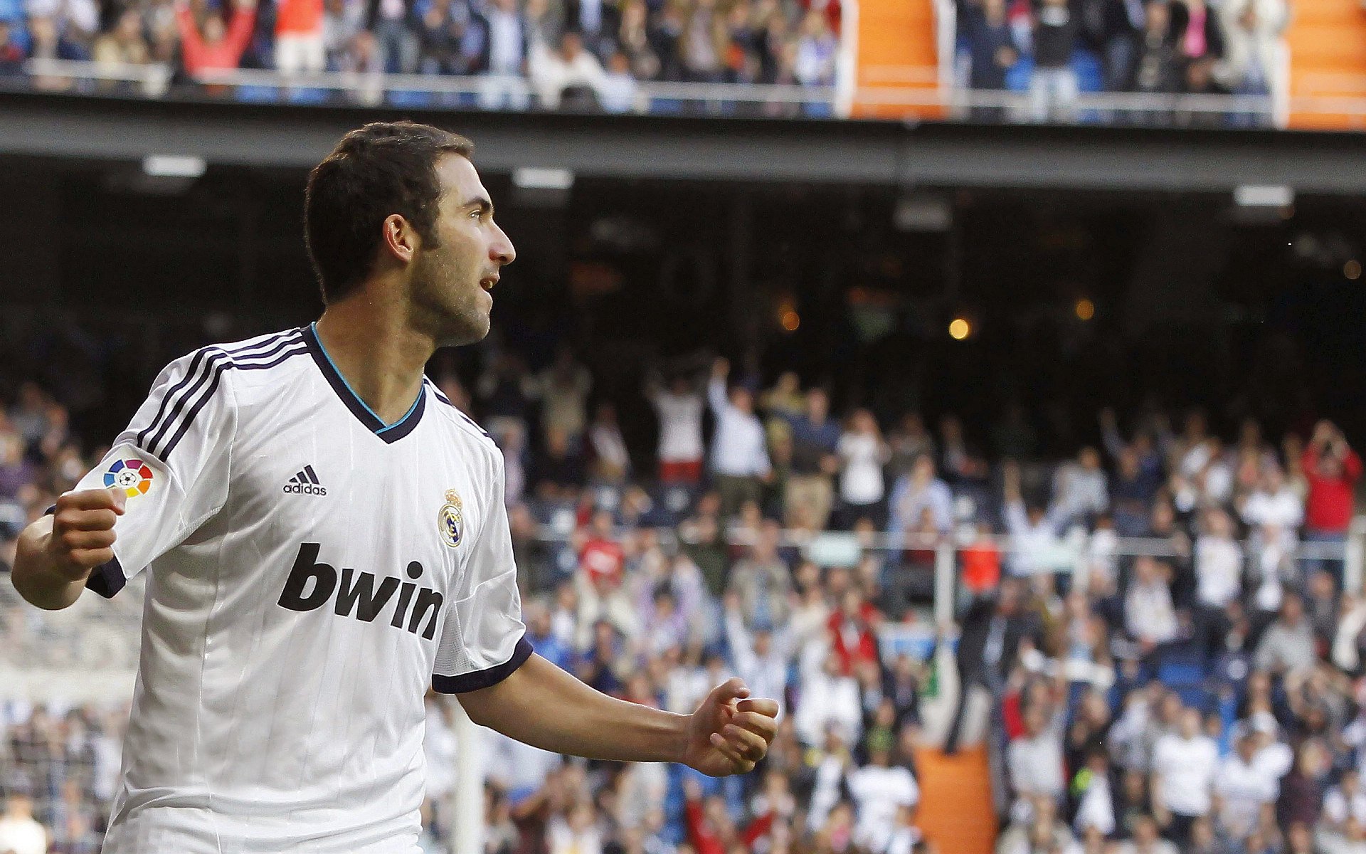 球场上“天才”陌生事：令人忍俊不禁的小插曲，球场上的人都走光了,只剩下我一个修改病句